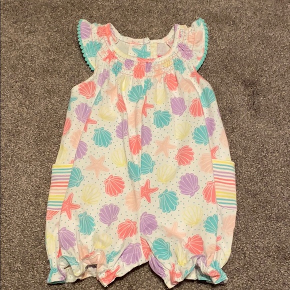 Baby Girl Romper - Picture 1 of 3